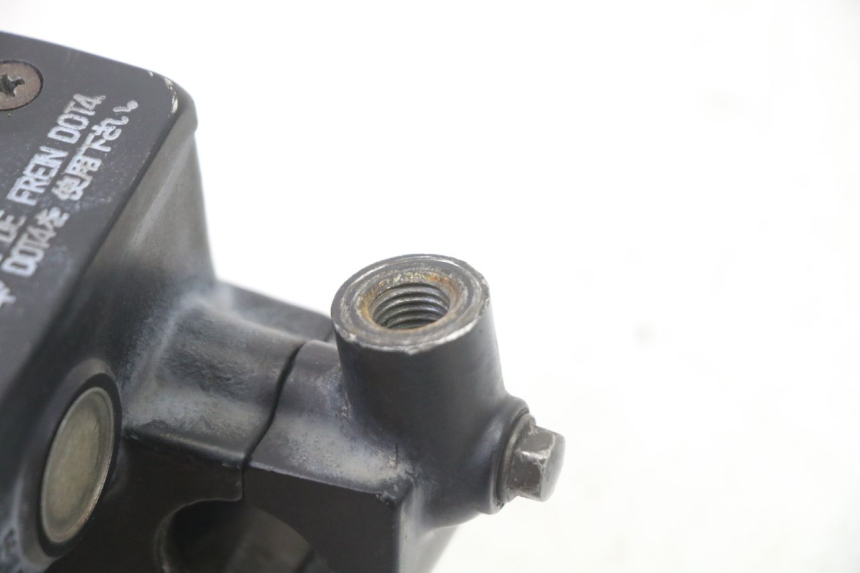 photo de FRONT BRAKE MASTER CYLINDER SUZUKI GS GSE 500 (2001 - 2003)