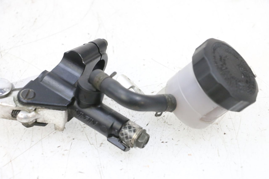photo de FRONT BRAKE MASTER CYLINDER SUZUKI GSXR GSX-R 1000 (2003 - 2004) - Markings and original references