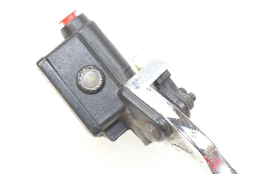 photo de FRONT BRAKE MASTER CYLINDER HAOTIAN HT125T-2 125