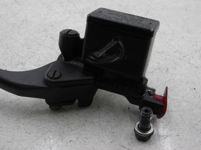 photo de FRONT BRAKE MASTER CYLINDER HONDA FES S-WING SWING 125 (2007 - 2015)