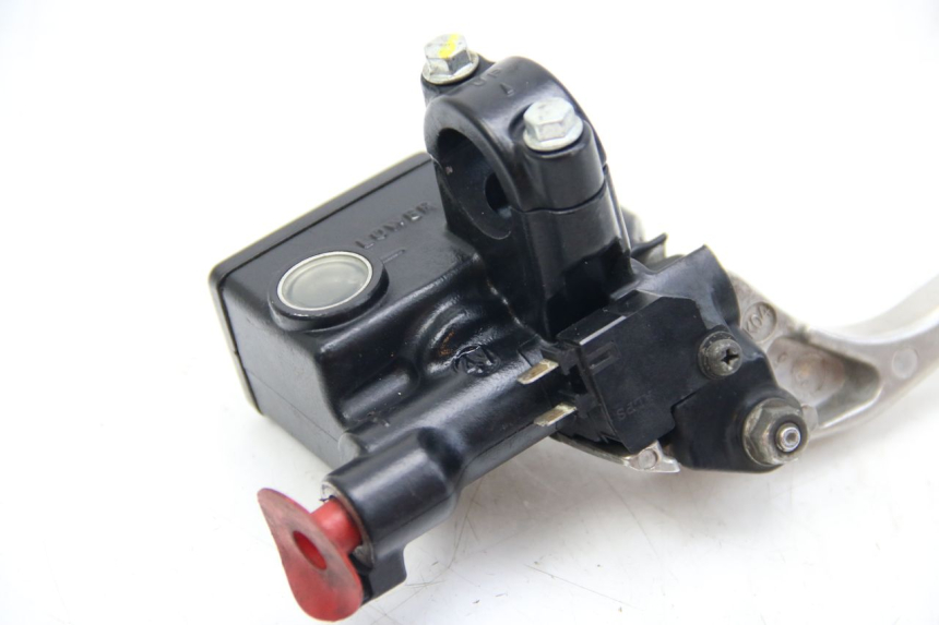 photo de FRONT BRAKE MASTER CYLINDER HONDA FORZA 125 (2015 - 2016)