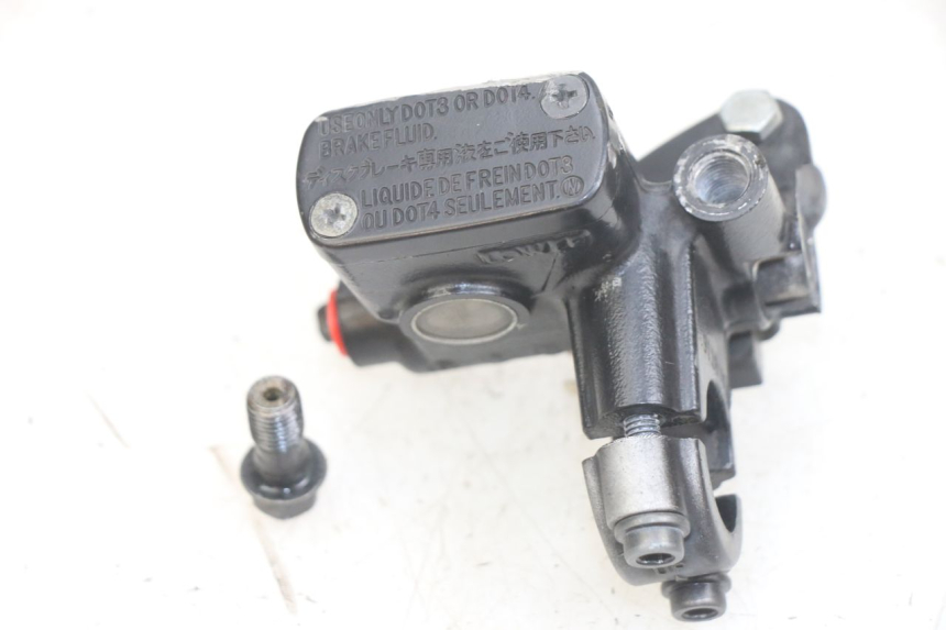 photo de FRONT BRAKE MASTER CYLINDER HONDA PCX (JF28) 125 (2009 - 2011)