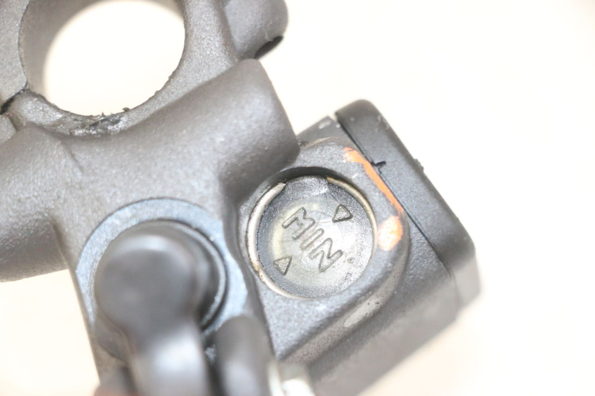 photo de FRONT BRAKE MASTER CYLINDER PEUGEOT JET FORCE CARBU 50 (2003 - 2016)