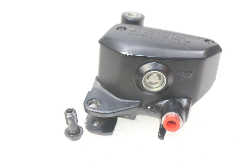 photo de FRONT MASTER CYLINDER KAWASAKI Z 650 (2016 - 2019)