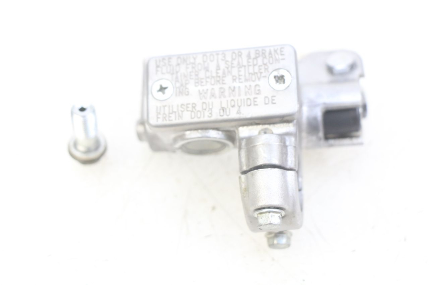 photo de FRONT BRAKE MASTER CYLINDER KAWASAKI KX 85 (2014 - 2021)