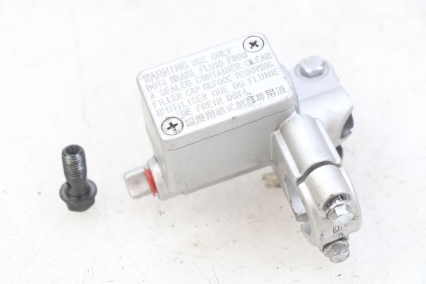 photo de FRONT BRAKE MASTER CYLINDER KYMCO AGILITY 16+ 4T 50 (2018 - 2023)