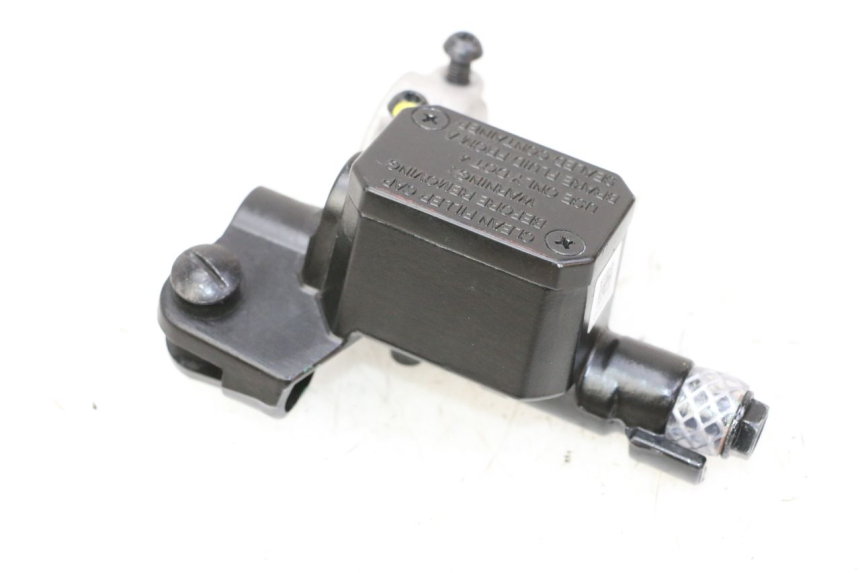 photo de FRONT BRAKE MASTER CYLINDER PIAGGIO MP3 HPE 310 (2024 - 2025)