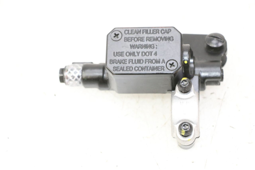 photo de FRONT BRAKE MASTER CYLINDER PIAGGIO MP3 HPE 310 (2024 - 2025)