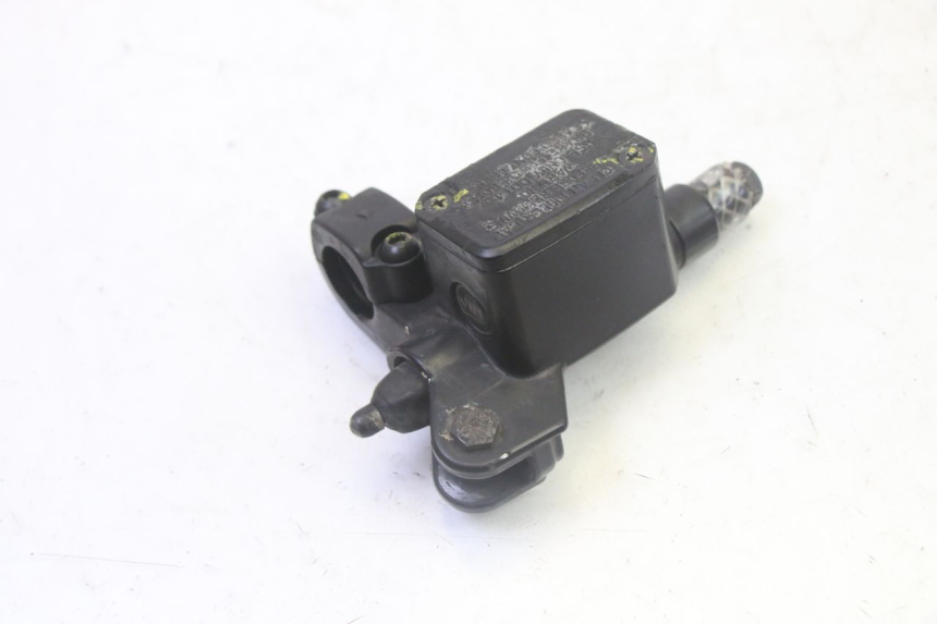 photo de FRONT BRAKE MASTER CYLINDER PIAGGIO MP3 LT 300 (2010 - 2016) - Alternative perspective