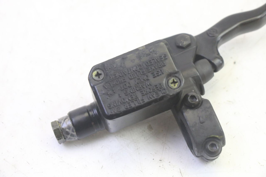 photo de FRONT MASTER CYLINDER PIAGGIO MP3 RL 250 (2007 - 2010) - Component detail