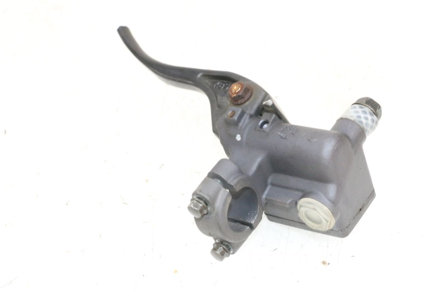 photo de FRONT BRAKE MASTER CYLINDER HONDA NSR R 125 (1994 - 2003) - Zoom on usage condition