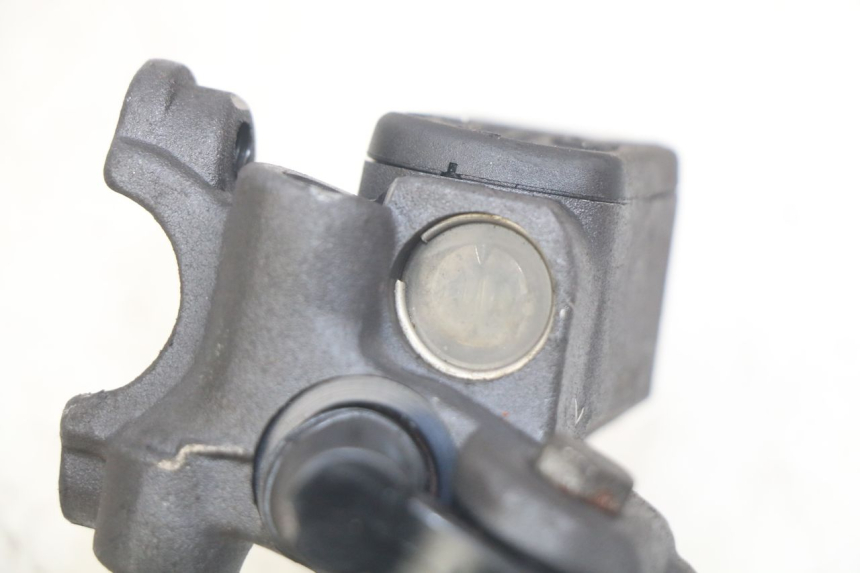 photo de FRONT MASTER CYLINDER PEUGEOT ELYSEO 125 (1999 - 2004)
