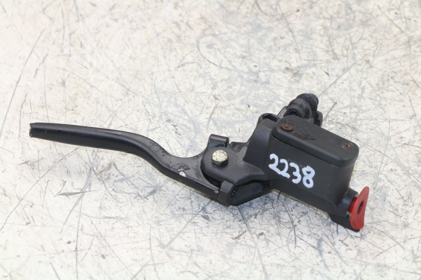 photo de FRONT BRAKE MASTER CYLINDER PEUGEOT JET FORCE TSDI 50 (2003 - 2009) - Main view