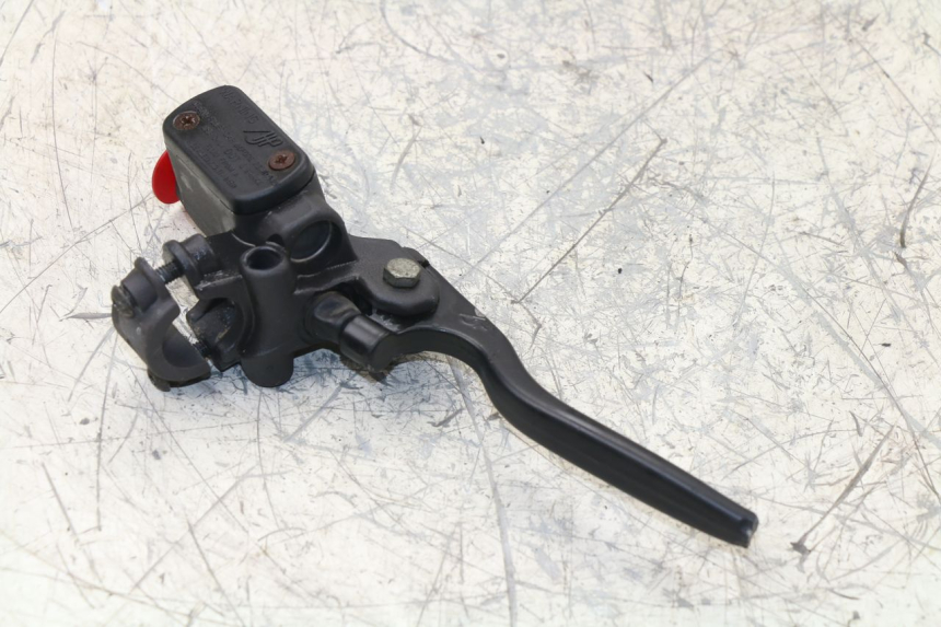photo de FRONT BRAKE MASTER CYLINDER PEUGEOT JET FORCE TSDI 50 (2003 - 2009) - Zoom on usage condition