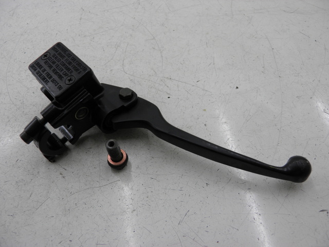 photo de FRONT MASTER CYLINDER PEUGEOT KISBEE 4T 50 (2010 - 2017)