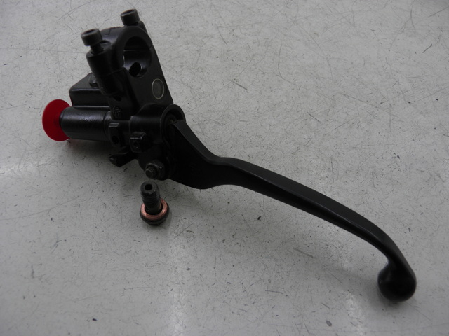 photo de FRONT MASTER CYLINDER PEUGEOT KISBEE 4T 50 (2010 - 2017)