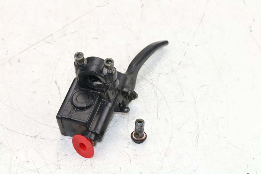 photo de FRONT MASTER CYLINDER PEUGEOT KISBEE 4T 50 (2010 - 2017)