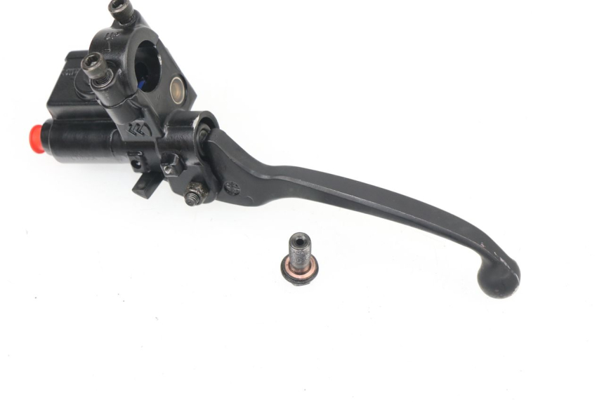 photo de FRONT MASTER CYLINDER PEUGEOT KISBEE 4T 50 (2010 - 2017)