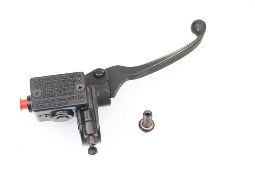 photo de FRONT MASTER CYLINDER PEUGEOT KISBEE 4T 50 (2010 - 2017)