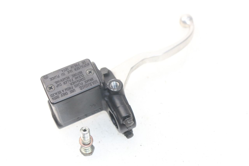 photo de FRONT BRAKE MASTER CYLINDER PEUGEOT SATELIS 500 (2007 - 2013)