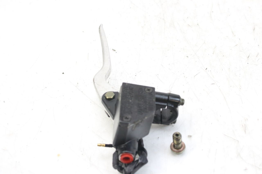 photo de FRONT BRAKE MASTER CYLINDER PEUGEOT TWEET 4T 50 (2010 - 2014)