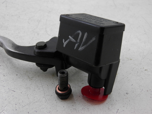 photo de FRONT BRAKE MASTER CYLINDER PEUGEOT V-CLIC VCLIC 50 (2007 - 2013)