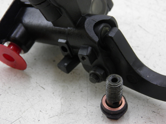 photo de FRONT BRAKE MASTER CYLINDER PEUGEOT V-CLIC VCLIC 50 (2007 - 2013)