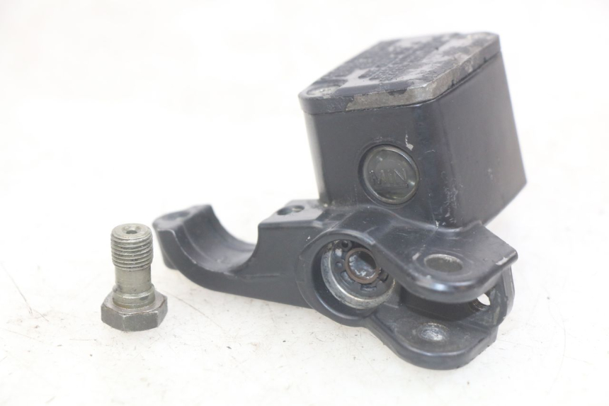 photo de FRONT MASTER CYLINDER PIAGGIO MP3 LT 400 (2007 - 2012)