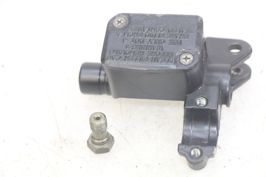 photo de FRONT MASTER CYLINDER PIAGGIO MP3 LT 400 (2007 - 2012)