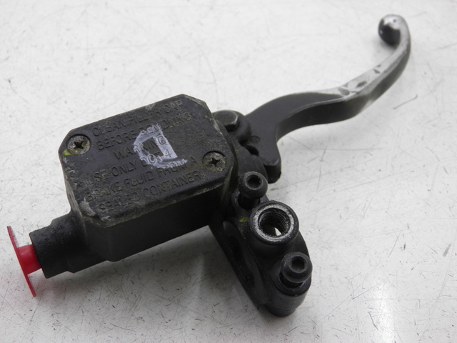 photo de FRONT BRAKE MASTER CYLINDER PIAGGIO X7 125 (2007 - 2013)