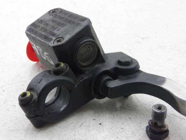 photo de FRONT BRAKE MASTER CYLINDER PIAGGIO X8 125 (2004 - 2007)