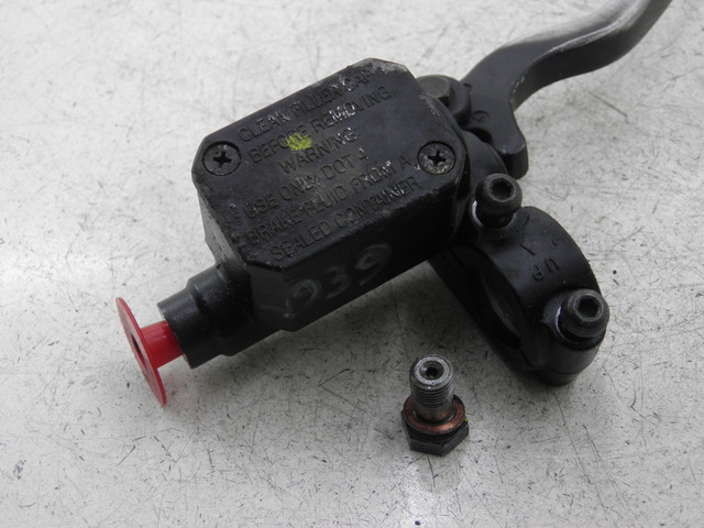 photo de FRONT MASTER CYLINDER PIAGGIO X9 EVOLUTION 125 (2003 - 2007)