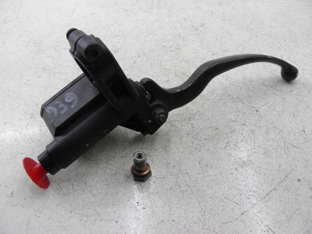 photo de FRONT MASTER CYLINDER PIAGGIO X9 EVOLUTION 125 (2003 - 2007)