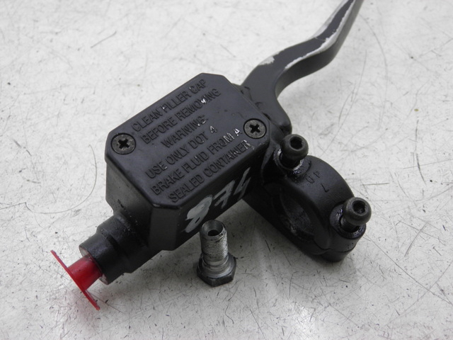 photo de FRONT MASTER CYLINDER PIAGGIO X9 EVOLUTION 125 (2003 - 2007)