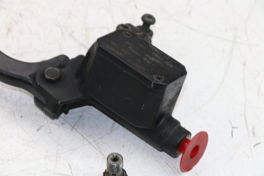 photo de FRONT MASTER CYLINDER PIAGGIO X9 EVOLUTION 125 (2003 - 2007)