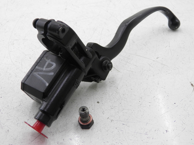 photo de FRONT BRAKE MASTER CYLINDER PIAGGIO XEVO - X EVO 125 (2007 - 2016)