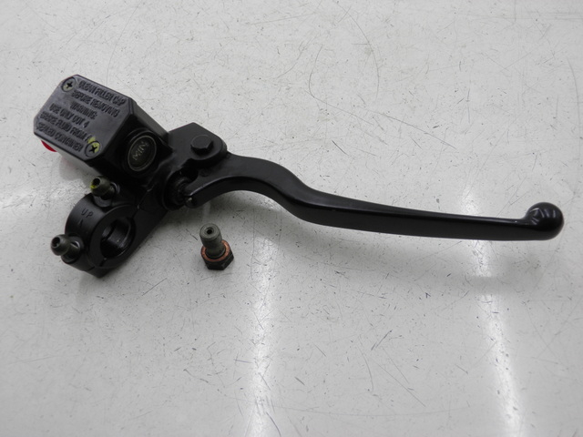 photo de FRONT BRAKE MASTER CYLINDER PIAGGIO XEVO - X EVO 125 (2010 - 2015)