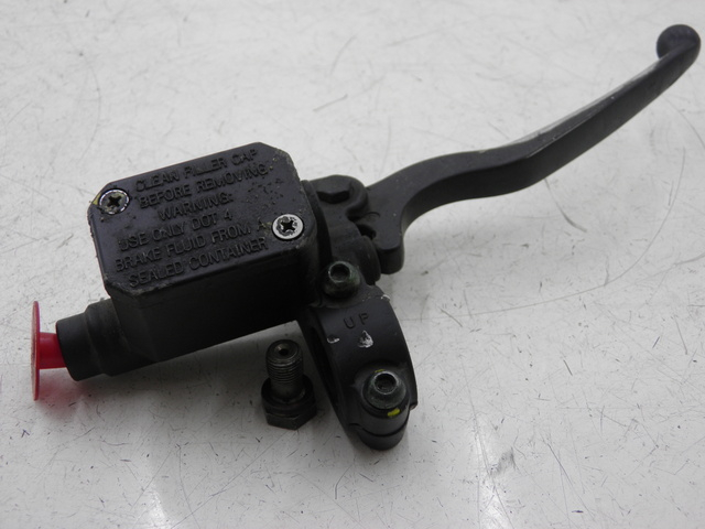 photo de FRONT BRAKE MASTER CYLINDER PIAGGIO XEVO - X EVO 125 (2010 - 2015)