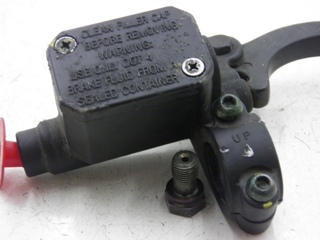 photo de FRONT BRAKE MASTER CYLINDER PIAGGIO XEVO - X EVO 125 (2010 - 2015)