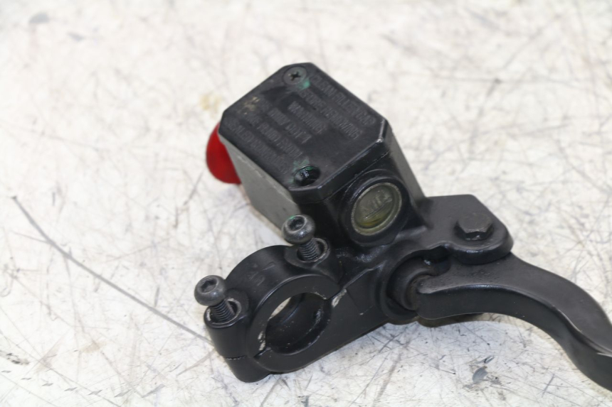 photo de FRONT BRAKE MASTER CYLINDER PIAGGIO XEVO - X EVO 125 (2010 - 2015)