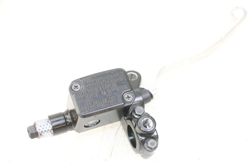 photo de FRONT BRAKE MASTER CYLINDER ROYAL ENFIELD SCRAM 411 (2022 - 2024)