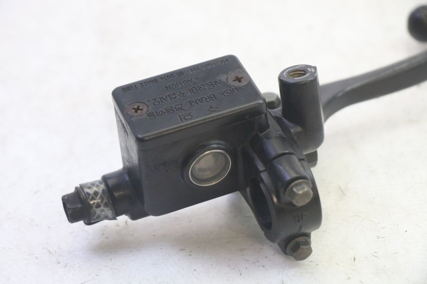 photo de FRONT MASTER CYLINDER DAELIM S1 125 (2007 - 2016) - Technical close-up