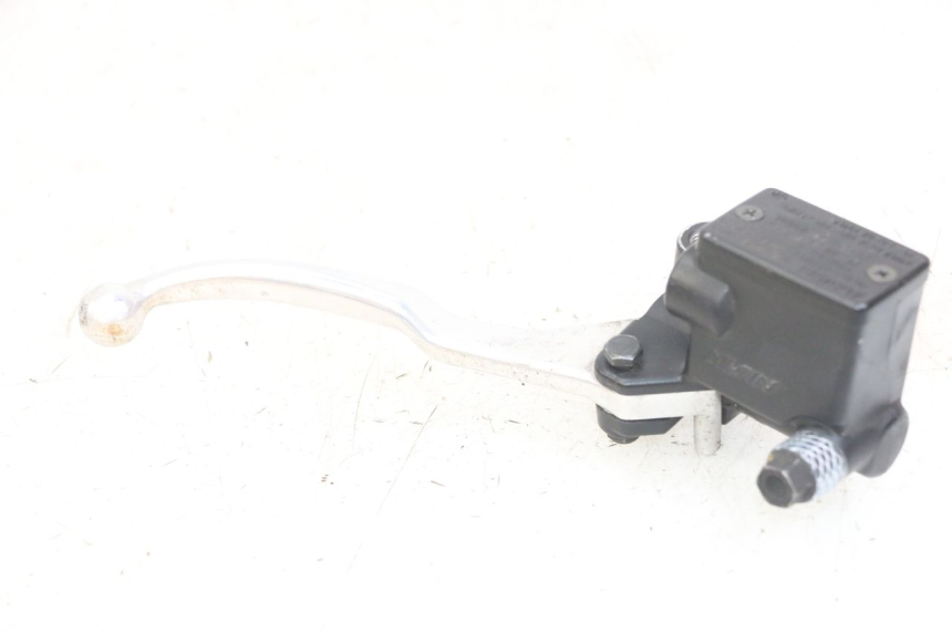 photo de FRONT BRAKE MASTER CYLINDER PEUGEOT SATELIS 125 (2013 - 2018)