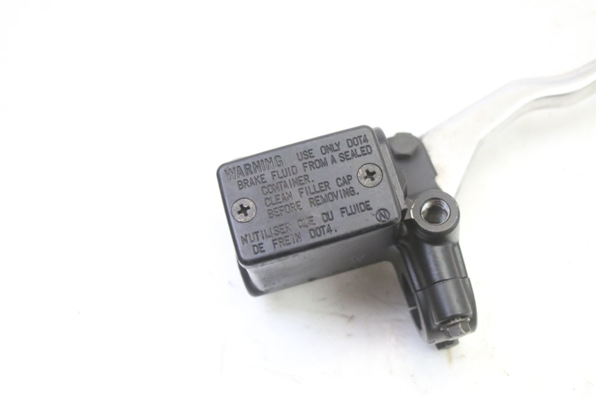 photo de FRONT BRAKE MASTER CYLINDER PEUGEOT SATELIS 250 (2006 - 2012)