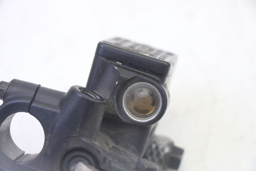 photo de FRONT MASTER CYLINDER PEUGEOT SATELIS 125 (2006 - 2009)
