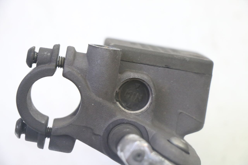photo de FRONT MASTER CYLINDER PEUGEOT SATELIS 125 (2006 - 2009)