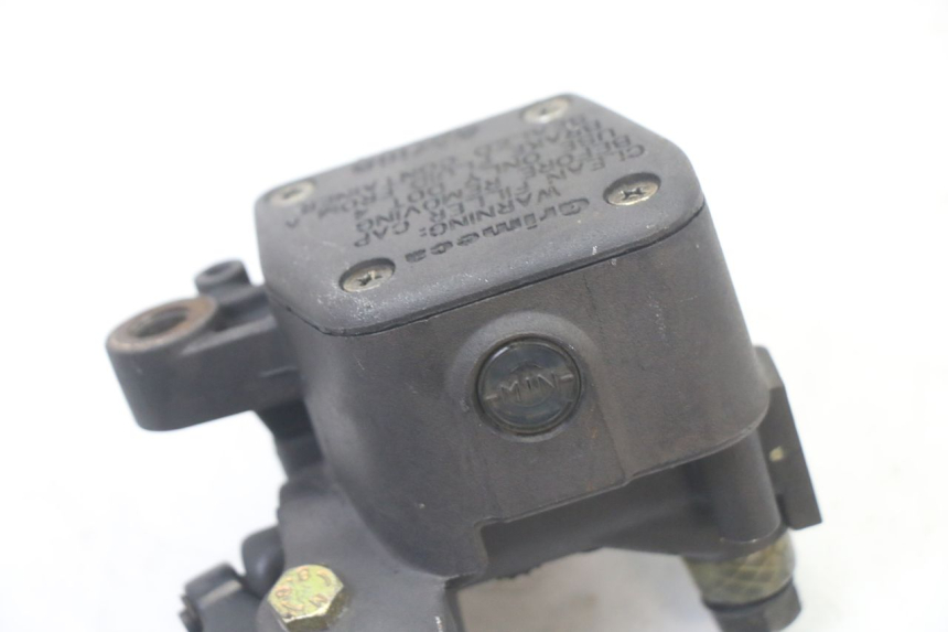 photo de FRONT BRAKE MASTER CYLINDER APRILIA SCARABEO GT TOURING 125 (1999 - 2005)