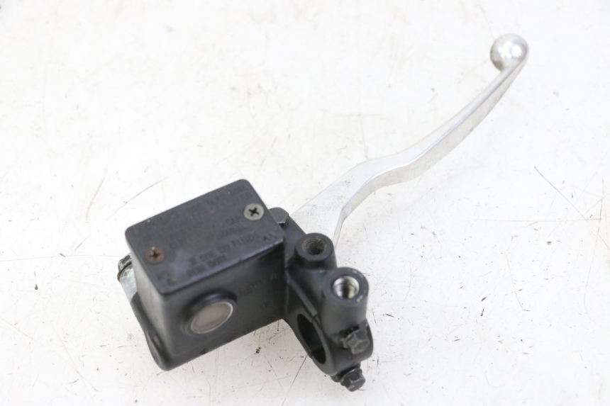 photo de FRONT BRAKE MASTER CYLINDER SUZUKI BURGMAN 125 (2007 - 2014)