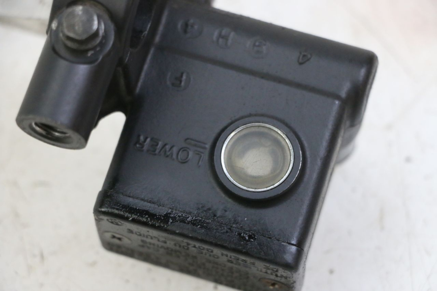 photo de FRONT BRAKE MASTER CYLINDER SUZUKI BURGMAN 125 (2007 - 2014)