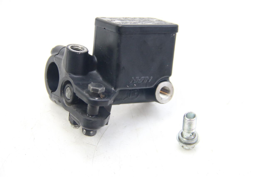 photo de FRONT BRAKE MASTER CYLINDER SUZUKI SIXTEEN 125 (2008 - 2010)